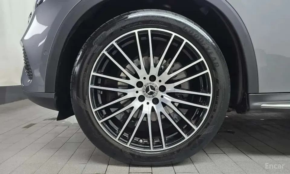 Mercedes-Benz GLC220 d 4MATIC 2023