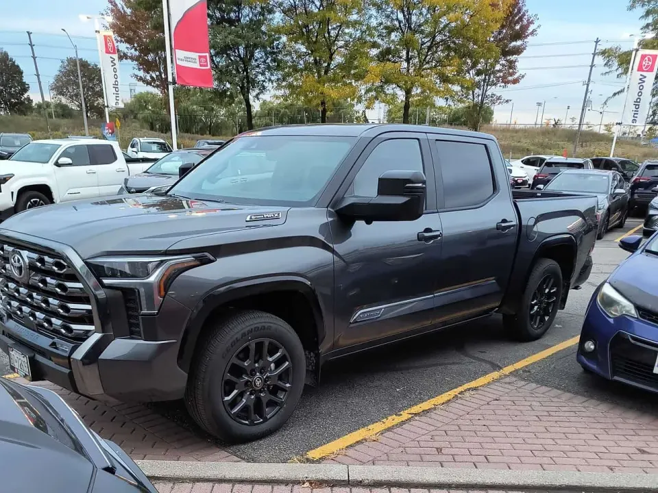 Toyota Tundra Platinum Hybrid 2026