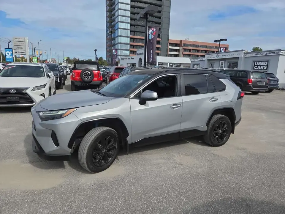 Toyota Rav4 Hybrid SE 2022