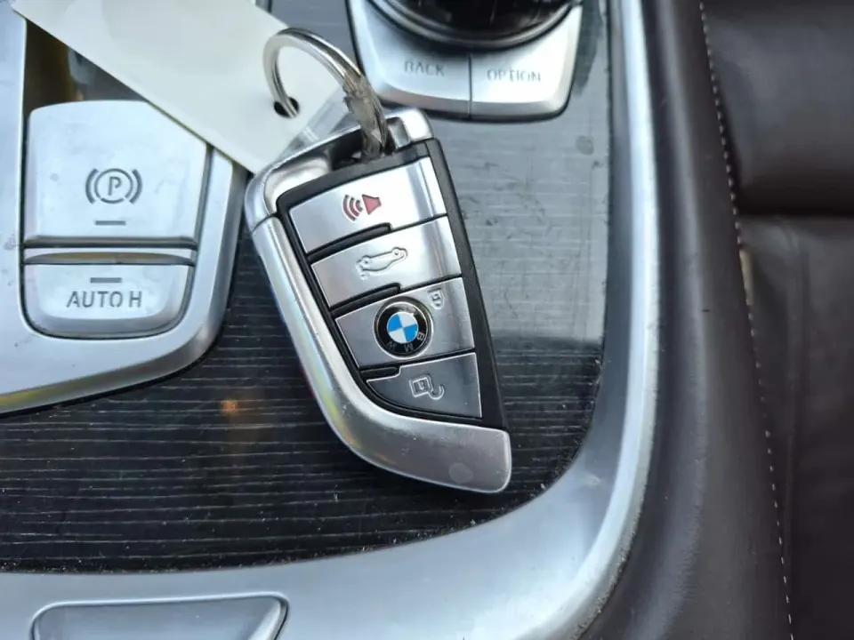 BMW 750I XDRIVE 2018