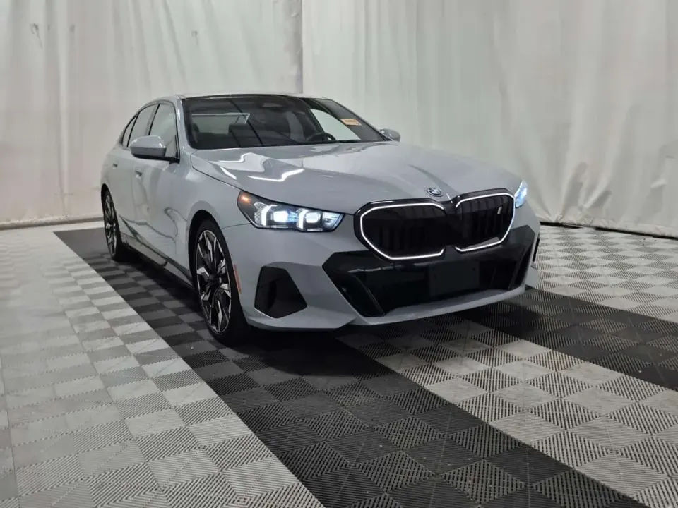 BMW i5 XDRIVE40 2025