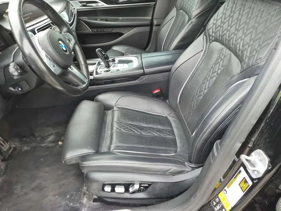 BMW Sedan 750i Xdrive 2020