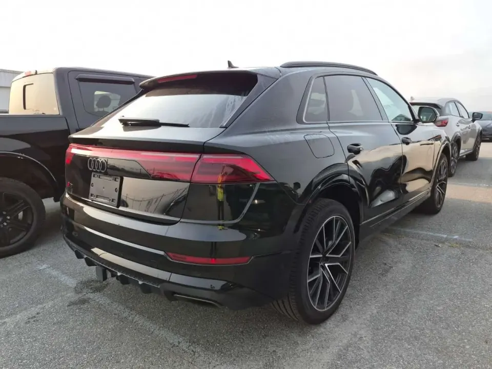 Audi Q8 PROGRESSIVE 2024