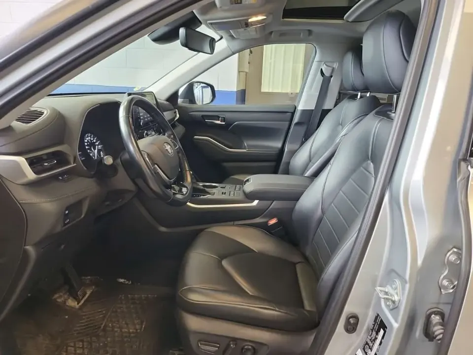 Toyota Highlander Awd Xle 2021
