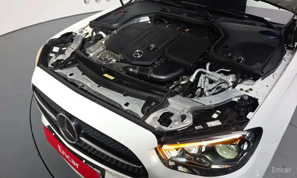 Mercedes-Benz E 220 E220d 4MATIC AMG Line 2020