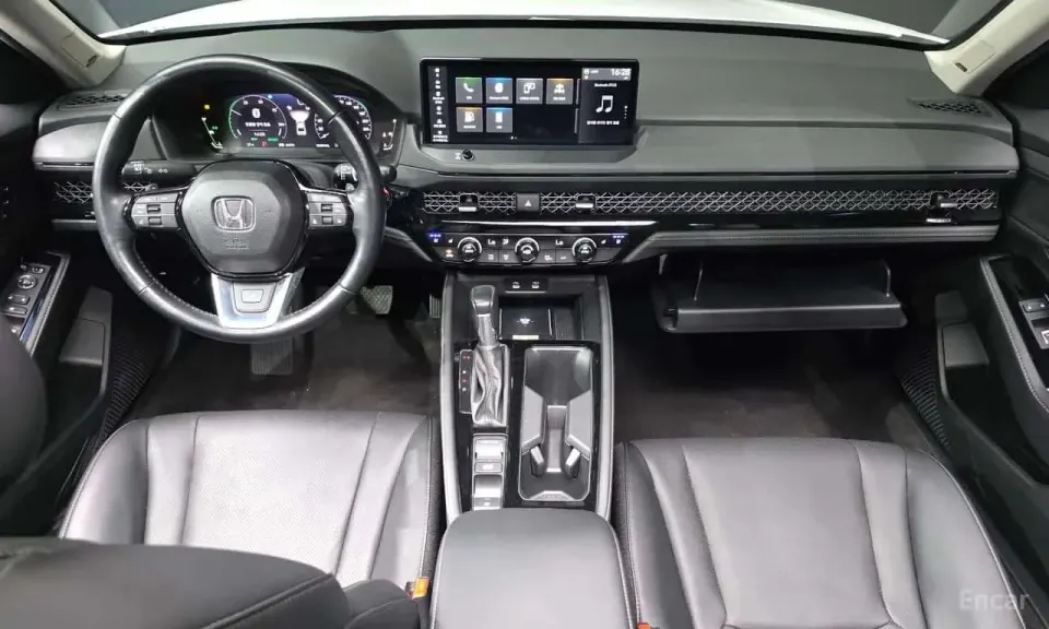 Honda Accord 2.0 Hybrid Touring 2024