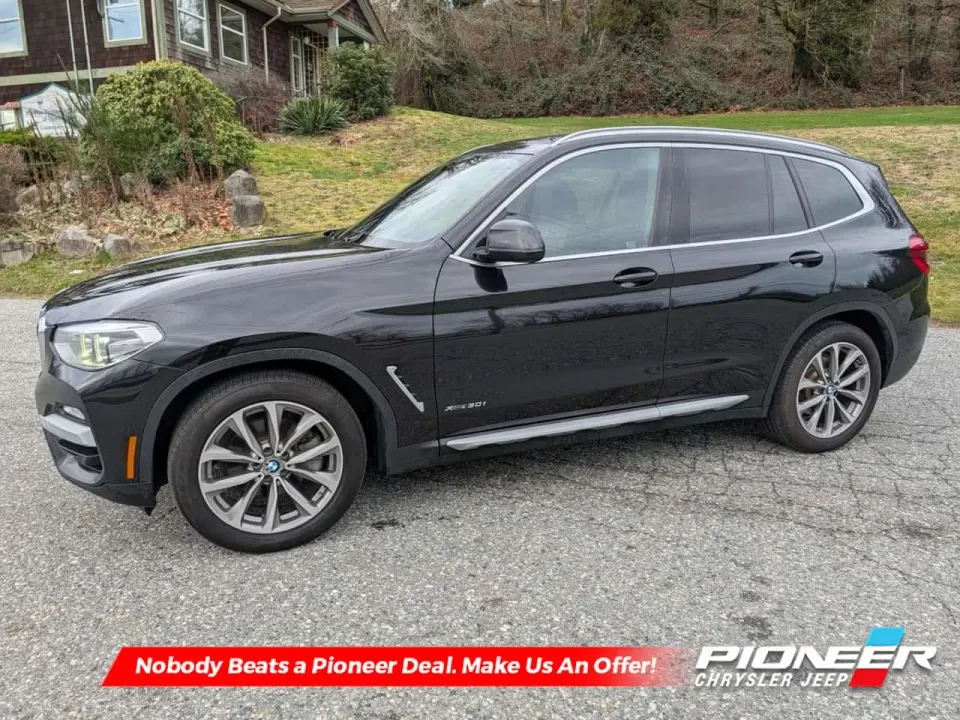 BMW X3 30i xDrive30i   AWD | LEATHER | HEATED [
  "Sunroof", 2018