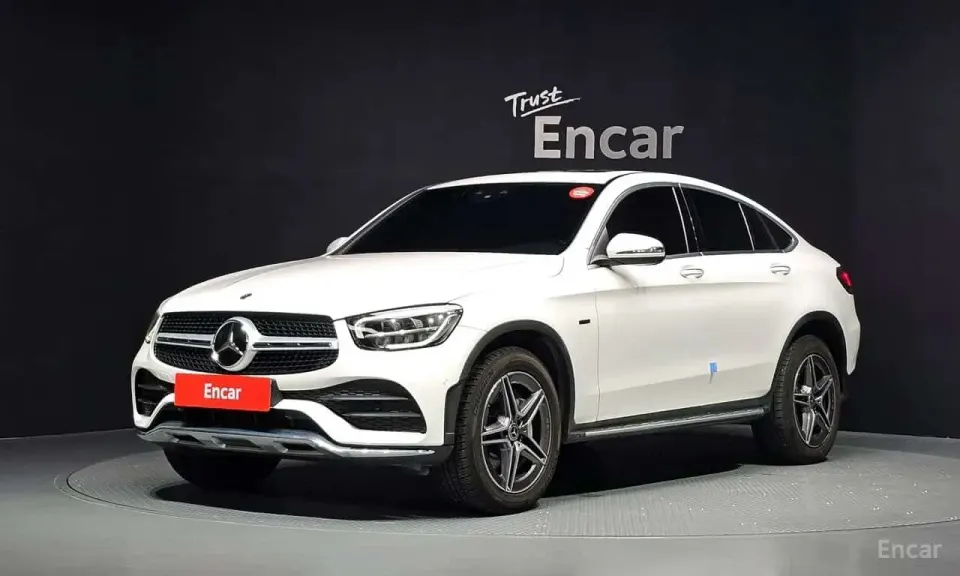 Mercedes-Benz GLC300e 4MATIC Coupe 2021