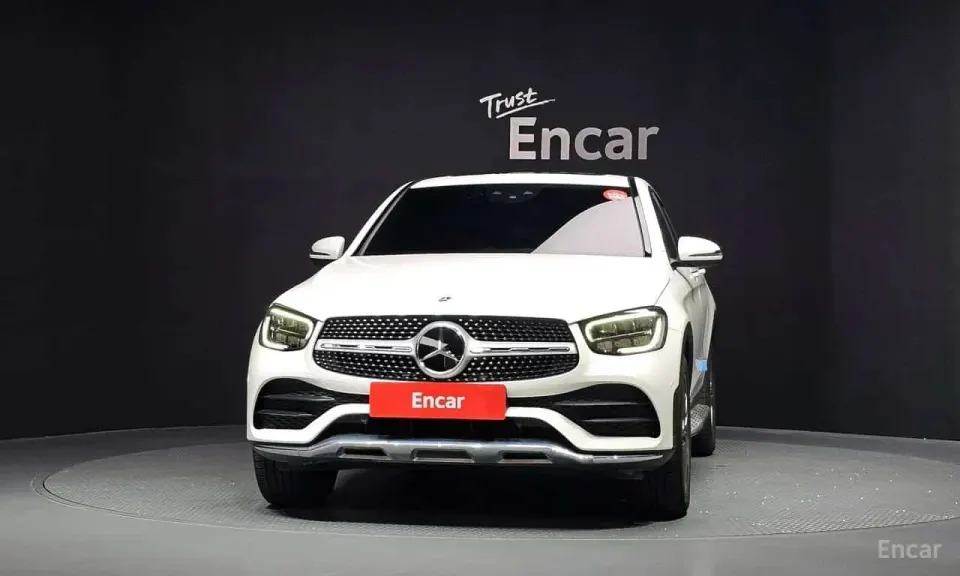Mercedes-Benz GLC300e 4MATIC Coupe 2021