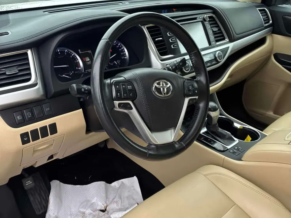 Toyota Highlander XLE 2019