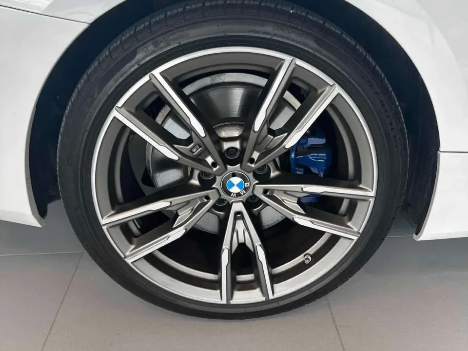 BMW M440i xDrive 2024