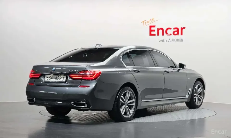 BMW 740Li xDrive M Sport Package 2018