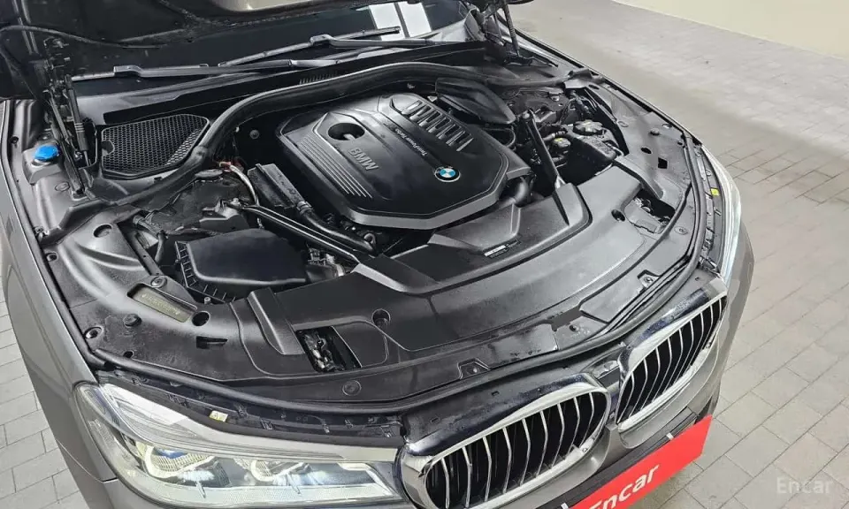 BMW 740Li xDrive M Sport Package 2018