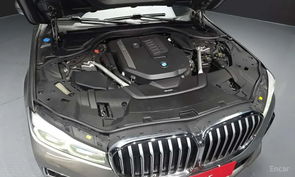 BMW 740Li xDrive M Sport Package 2019