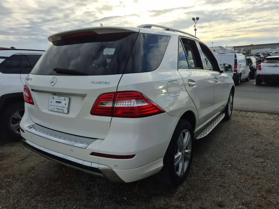 Mercedes-Benz ML 350 BLUETEC 2012