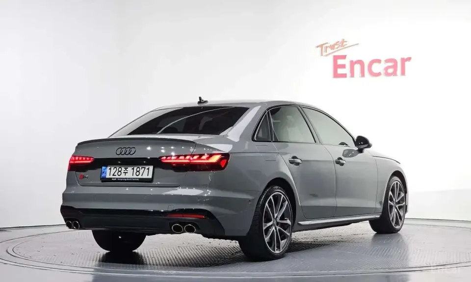 Audi S4 3.0 TFSI Quattro 2021