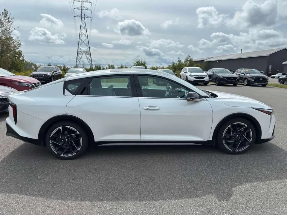 Kia K4 GT-Line Turbo 2025
