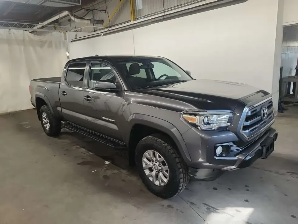Toyota Tacoma SR5 OFF ROAD CREW CAB SHORT BED 2017