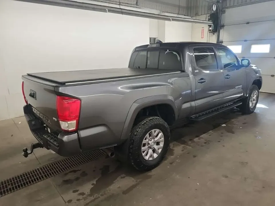 Toyota Tacoma SR5 OFF ROAD CREW CAB SHORT BED 2017