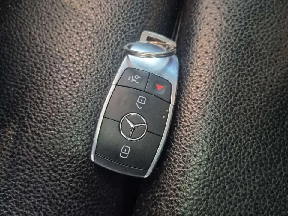 Mercedes-Benz GLC 300 2022