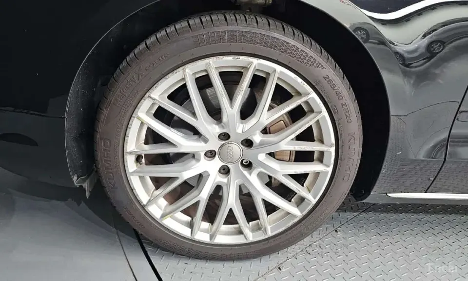 Audi A8 50 TDI Quattro Design LWB 2016