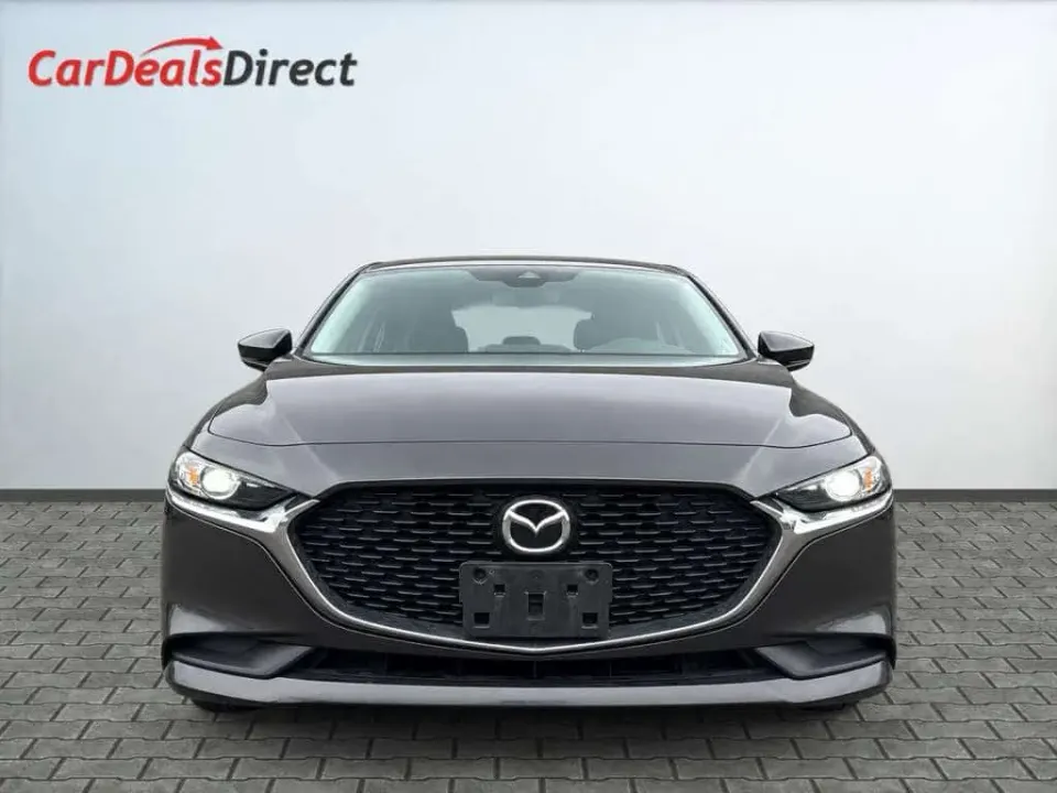 Mazda 3 2.5 AWD GS Skyactiv | Clean Carfax | CarPlay/Android Auto | Back up Cam 2019