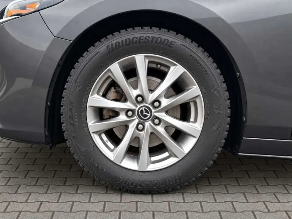 Mazda 3 2.5 AWD GS Skyactiv | Clean Carfax | CarPlay/Android Auto | Back up Cam 2019