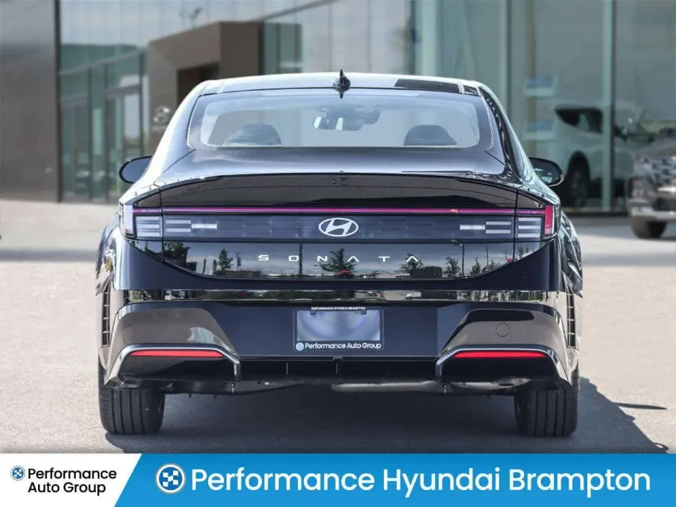 Hyundai Sonata 2.5 Preferred-Trend | Low kms | Leather | 2024