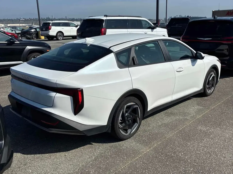 Kia K4 FWD 2025