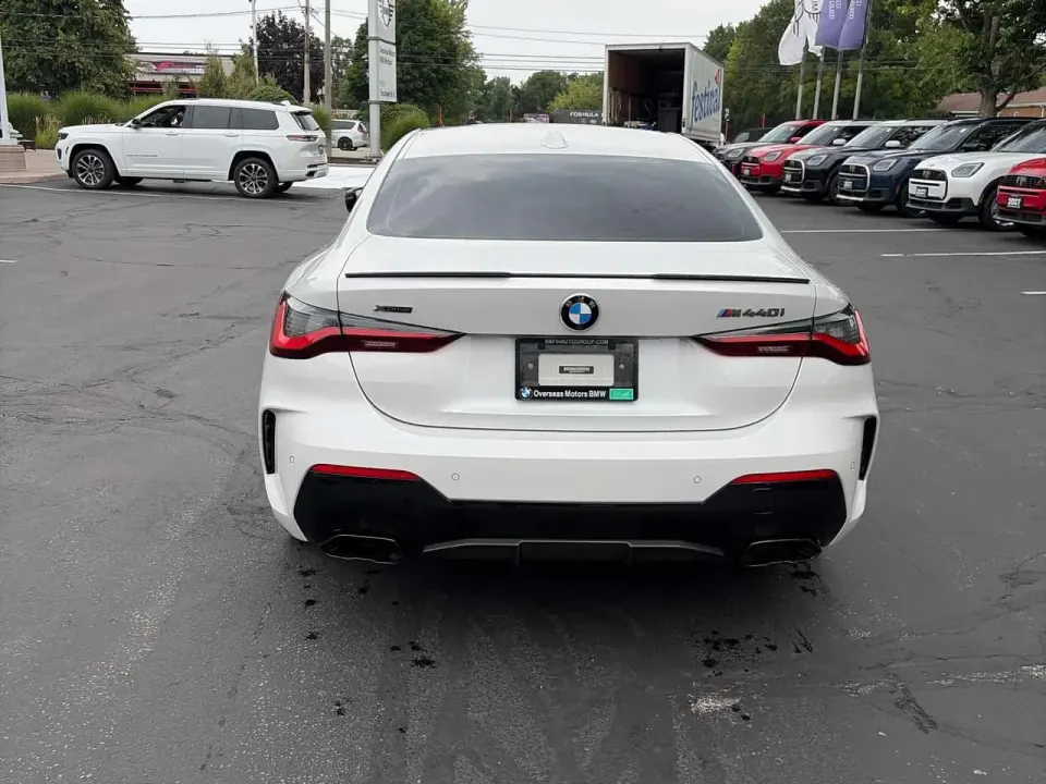 BMW M440i xDrive 2024