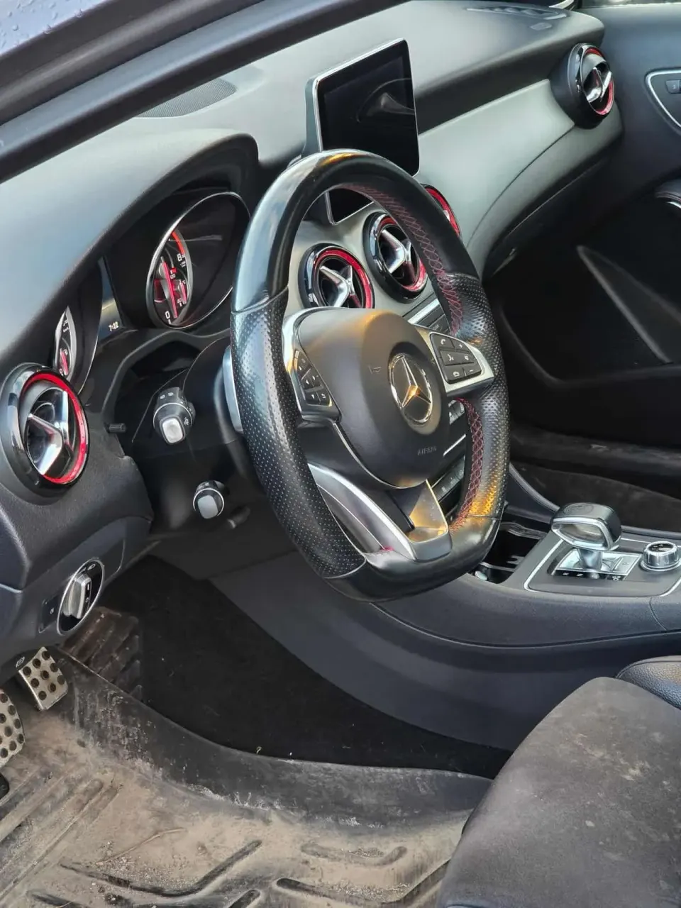 Mercedes-Benz AMG GLA 45 2016