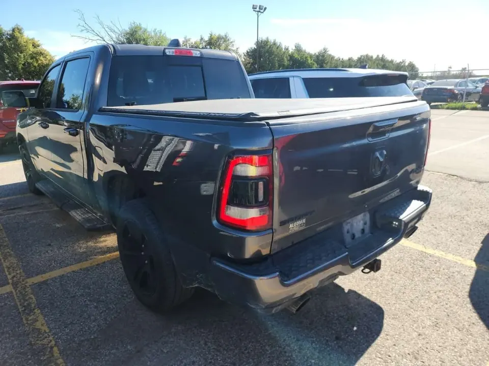 Dodge RAM 1500 4x4 Crew Cab 5'7" Box Sport Crew Cab Short Bed 2022