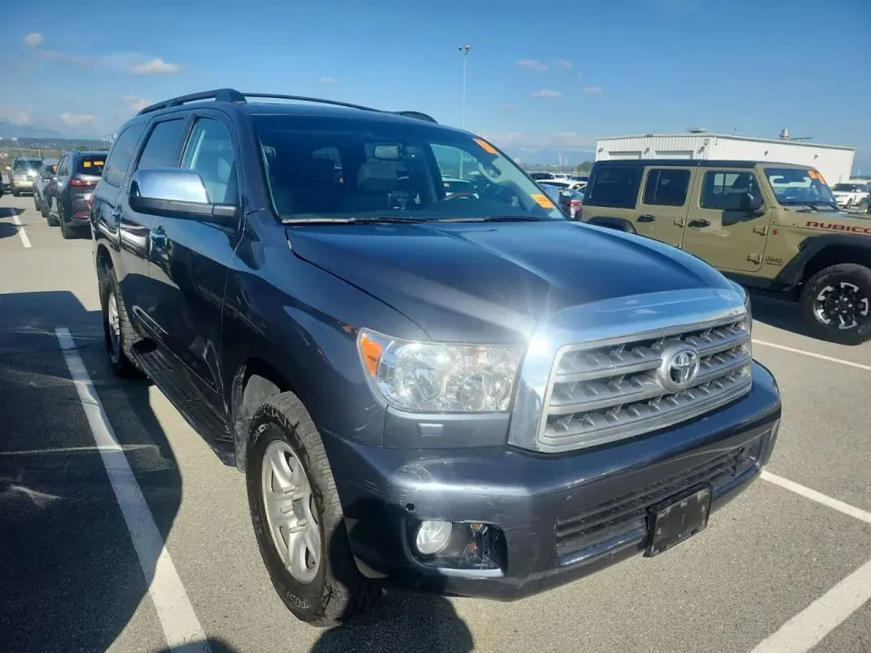 Toyota Sequoia PLATINUM 2010