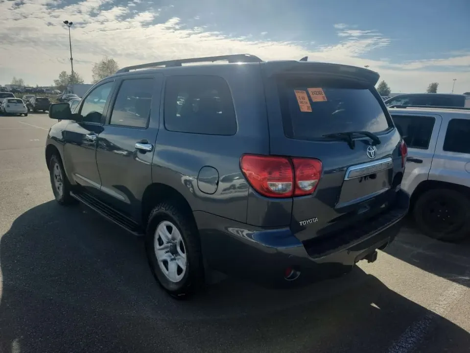 Toyota Sequoia PLATINUM 2010