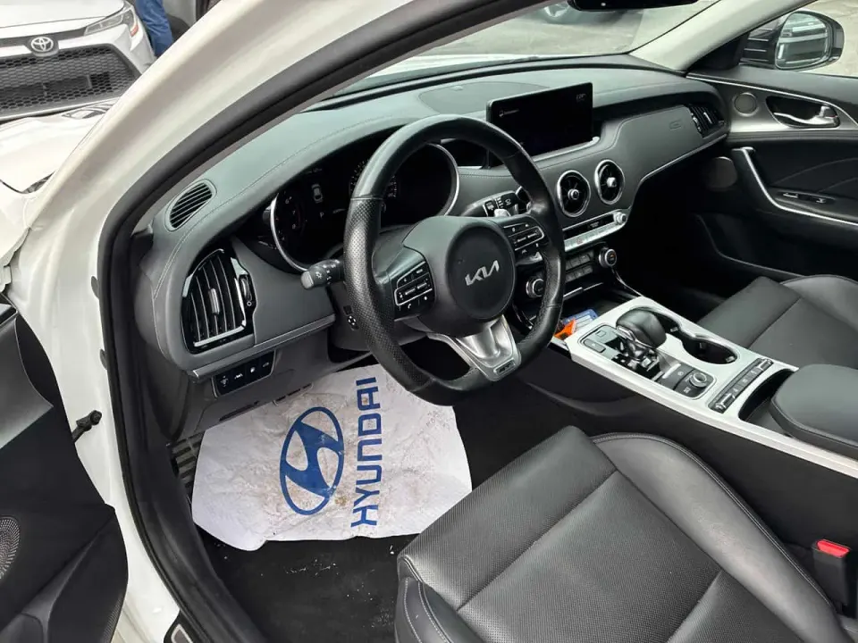 Kia Stinger AWD 2023