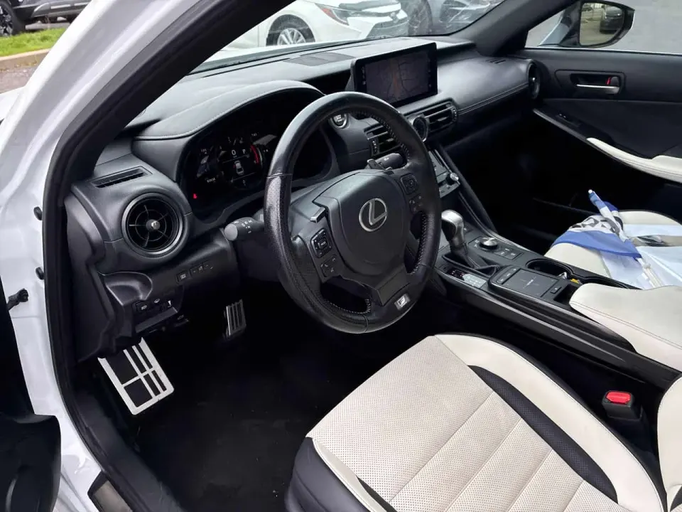 Lexus IS 350 2023