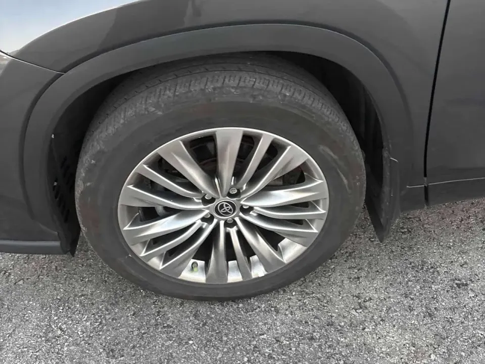 Toyota Highlander Limited 2022