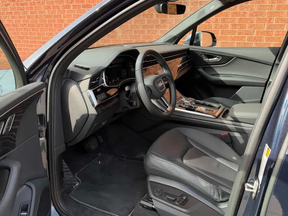 Audi Q7 55 TFSI quattro 2025