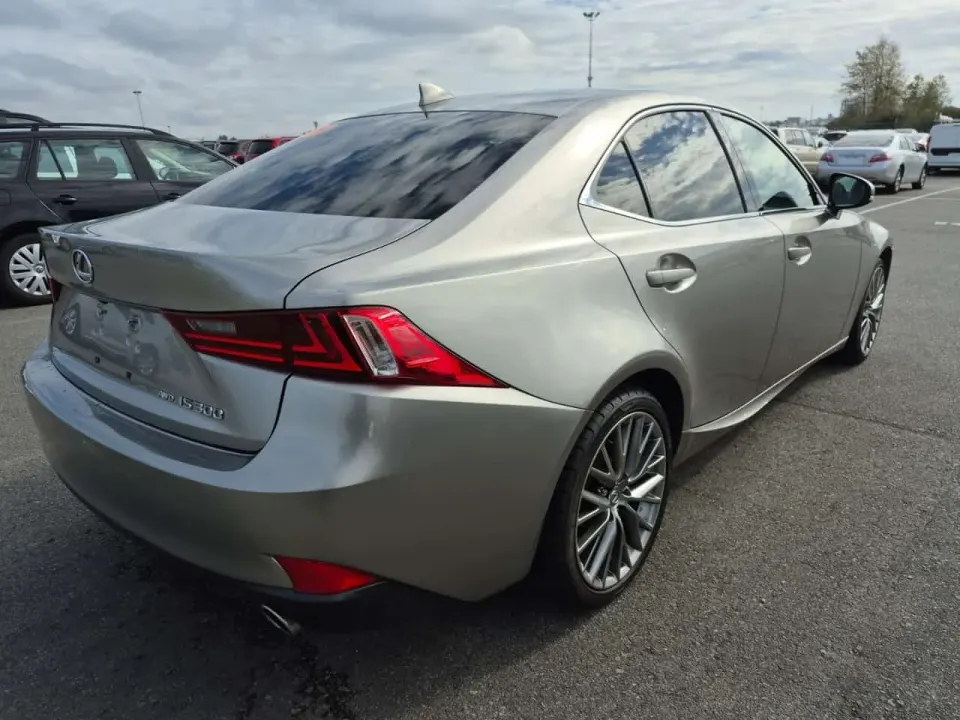 Lexus IS 300 4DR SDN AWD 2016