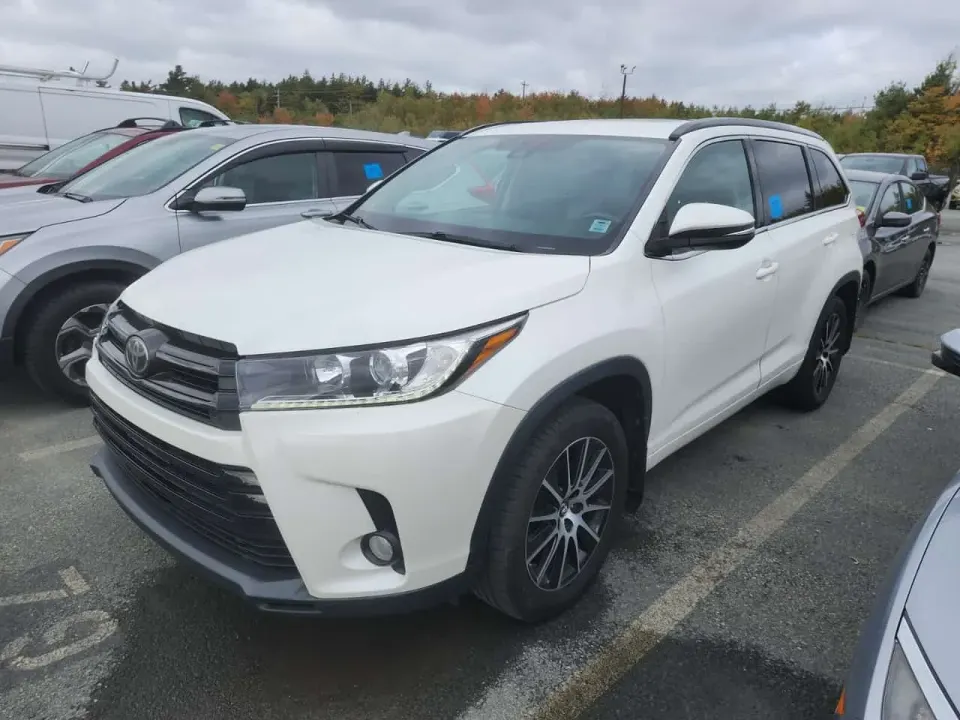Toyota Highlander Awd 4dr Xle 2017