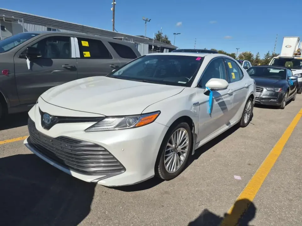 Toyota Camry Auto Xle 2018