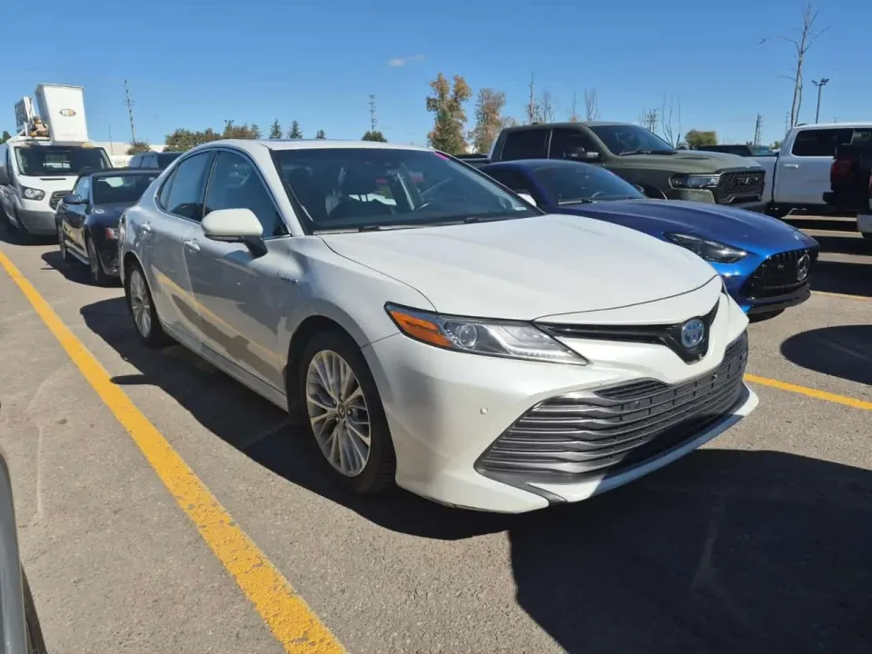Toyota Camry Auto Xle 2018
