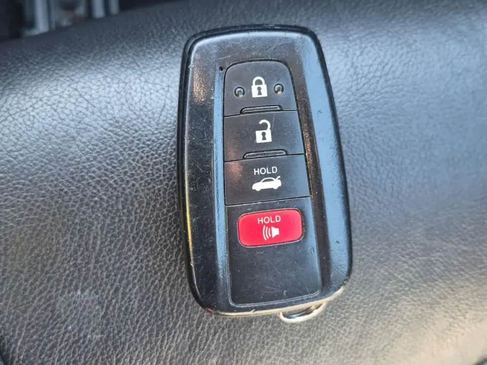 Toyota Camry Auto Xle 2018
