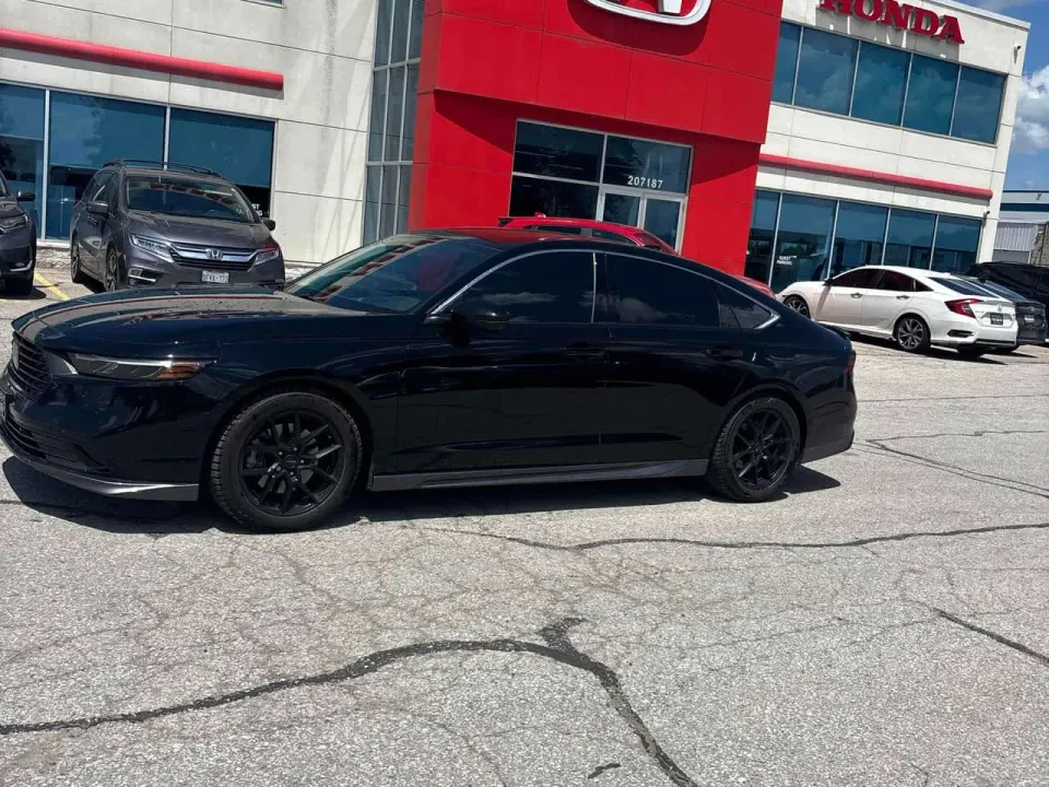 Honda Accord Touring 2025