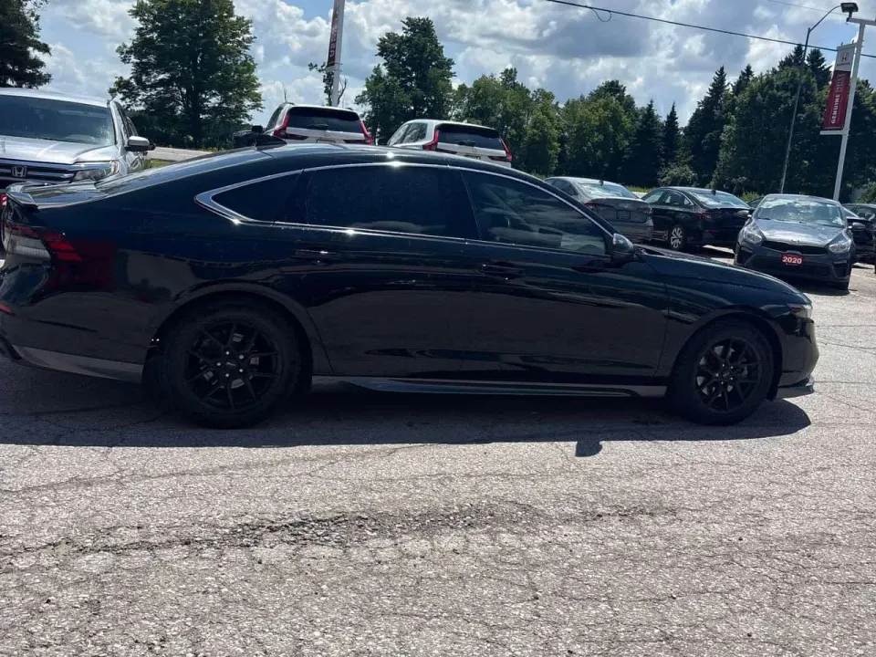 Honda Accord Touring 2025