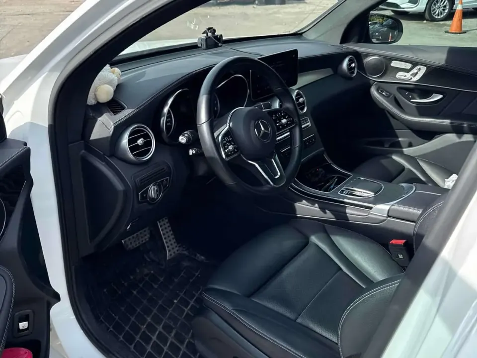 Mercedes-Benz GLC 300 4MATIC Coupe 2023