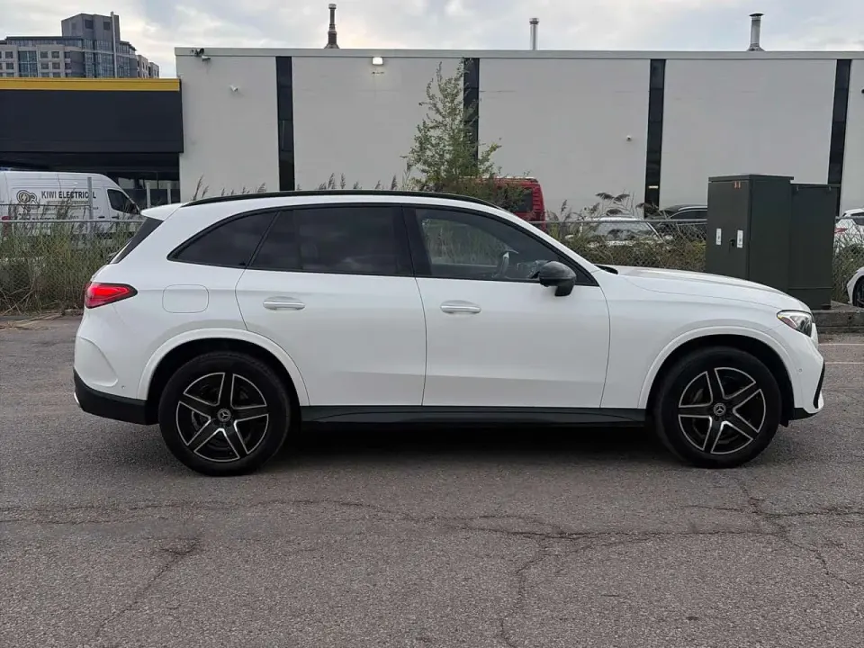 Mercedes-Benz GLC 300 2023