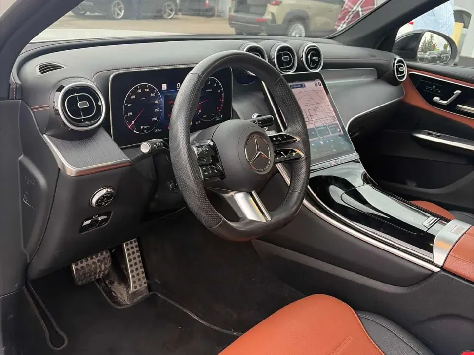 Mercedes-Benz GLC 300 2023