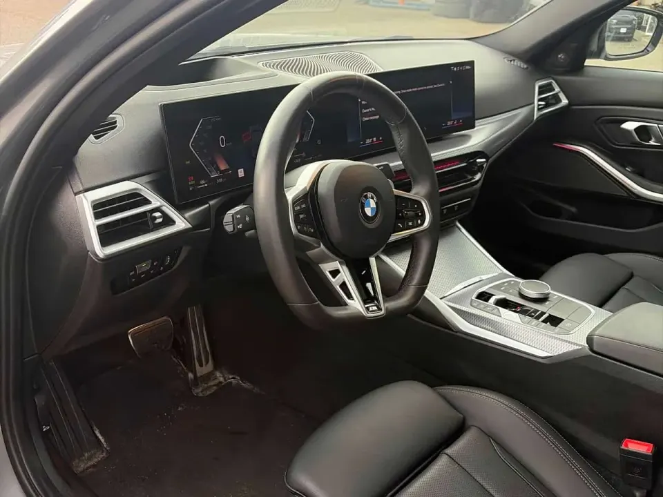 BMW 330i xDrive 2025