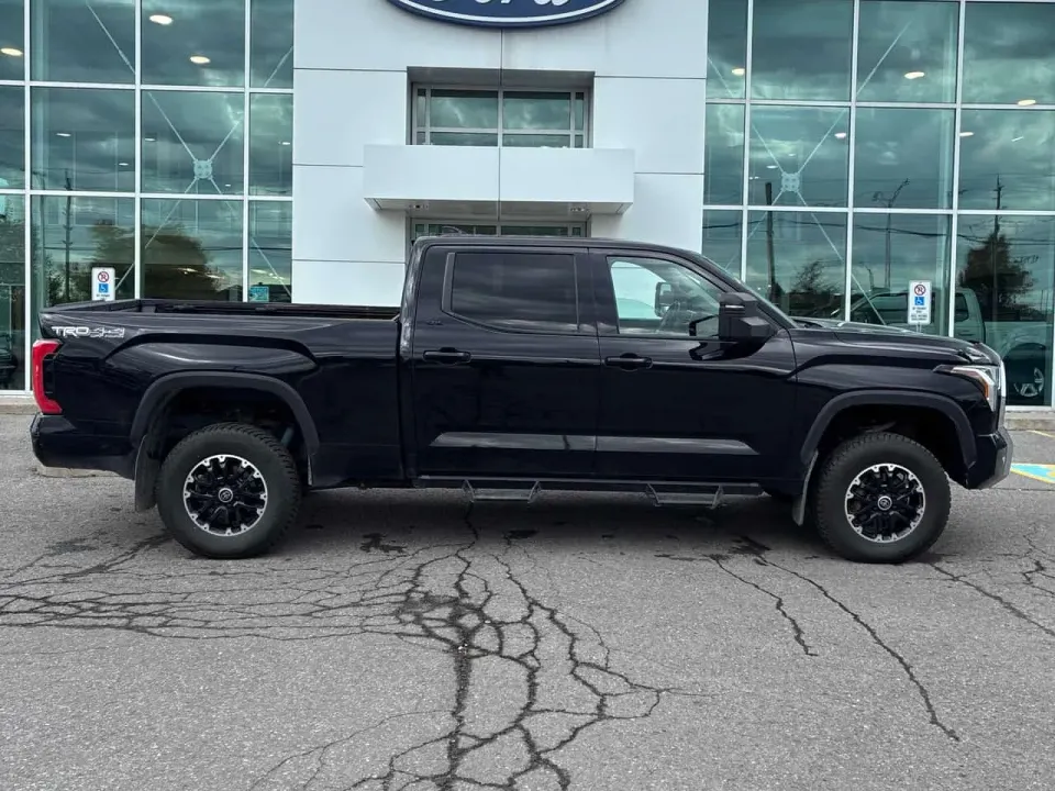 Toyota Tundra SR5 2023